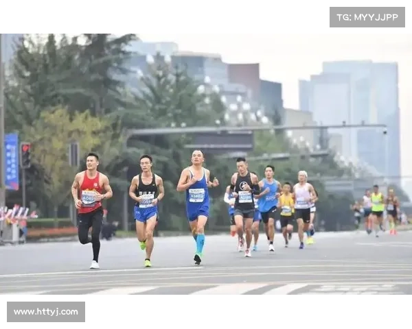 如何通过科学训练和心理调整提升你的马拉松赛跑表现和体验